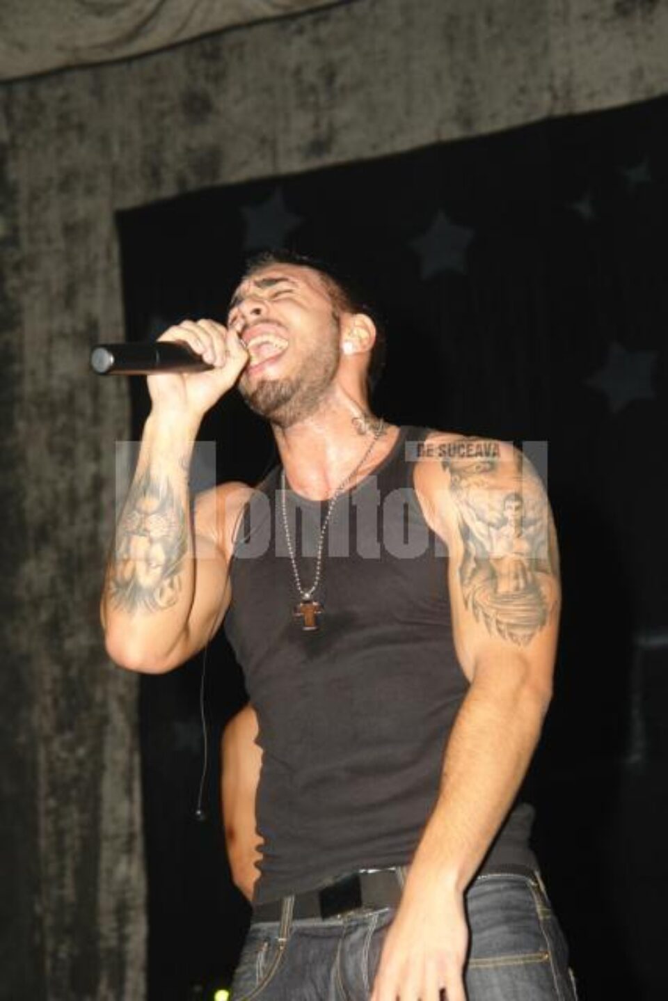Concert: Alex și muzică R&B, la Balul de la „Alimentar”