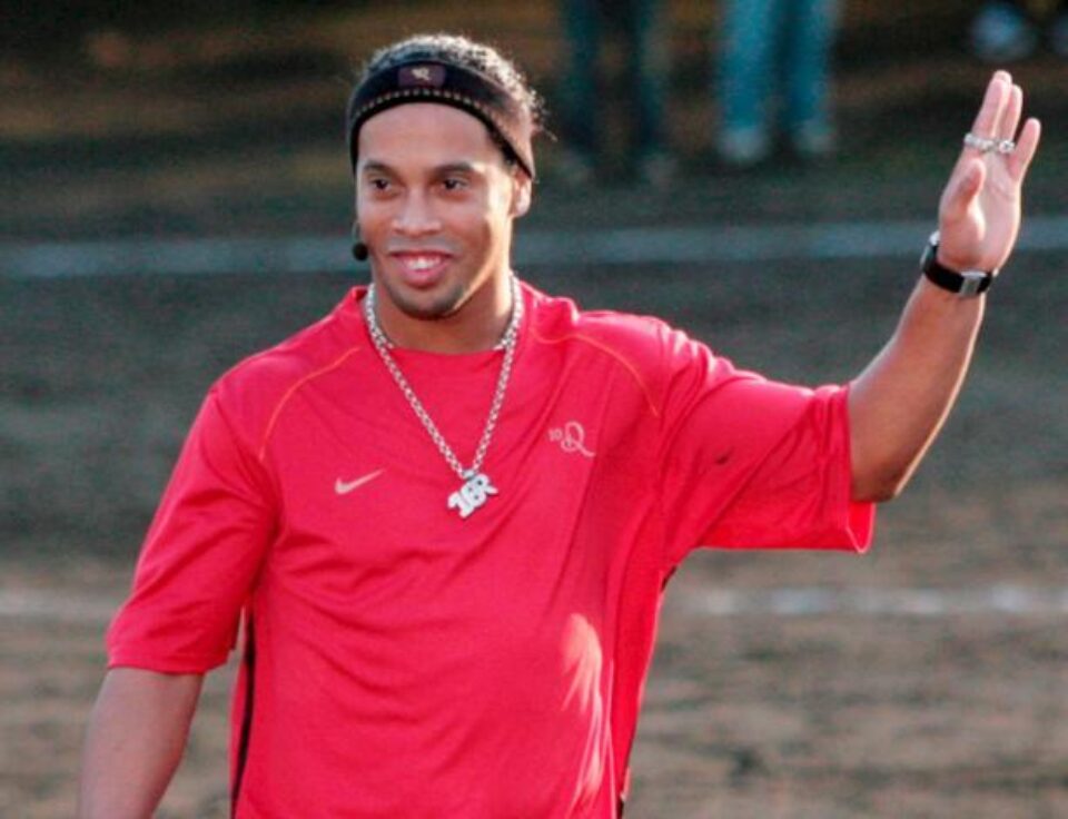 Ronaldinho a salvat Milanul în prelungiri