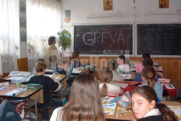 Astăzi, între orele 12.00 și 14.00, sindicaliștii din educație se vor afla în grevă de avertisment