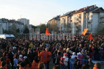 Mii de oameni au fost prezenți ieri la concertul susținut de Ansamblul artistic “Lăutarii” din Chișinău