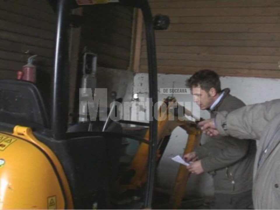 Detectiv prin satelit: Utilaje furate de pe un șantier din Anglia, găsite la Suceava, prin sisteme GPS