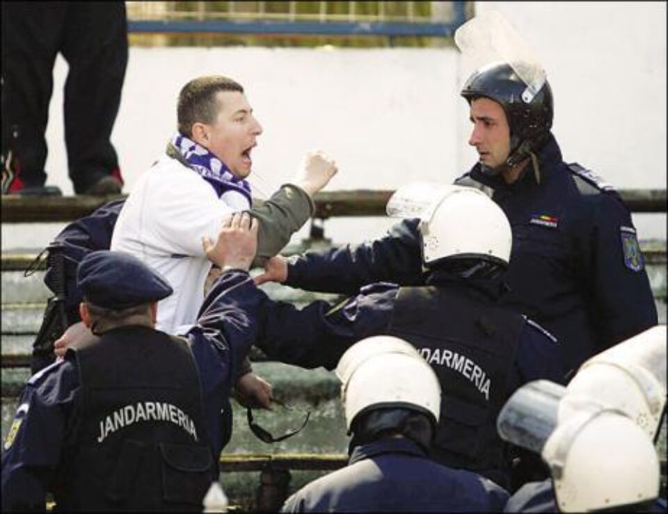 Jandarmii ar putea reveni pe stadioane în cel mai scurt timp