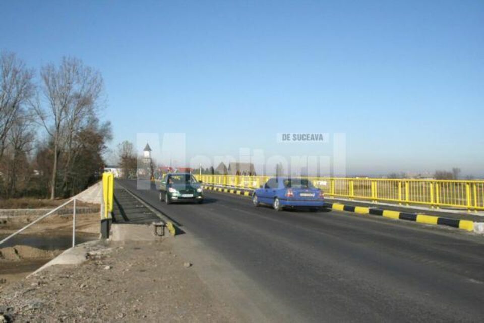 Rutier: S-a redeschis Podul Vlădichii, la intrarea în Rădăuți