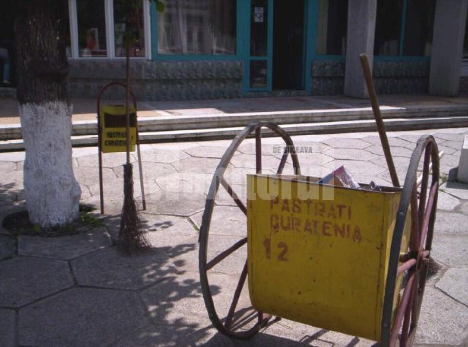 Salubrizare: Fălticenenii produc mai multe deșeuri menajere decât plătesc