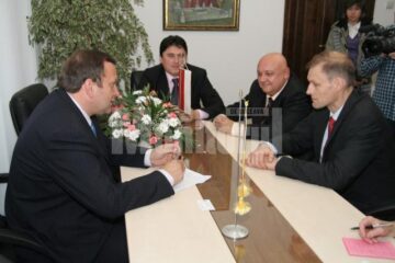 Noul ambasador al Poloniei în România, Excelența Sa Wojciech Zajaczkowski, la întâlnirea cu președintele Consiliului Județean, Gheorghe Flutur