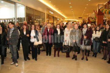 Seară mondenă: Lux și extravaganță la inaugurarea Iulius Mall Suceava