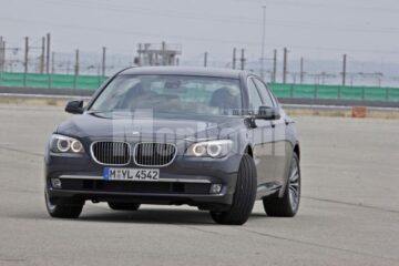 BMW Seria 7 2009