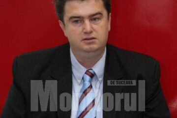 Cătălin Nechifor: „Văd că PD-L candidează pe liste cu locomotive în față, gâfâind aburite, care trag la deal cu greutate”