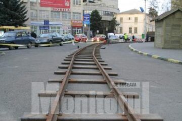 Centrul Sucevei: A început amplasarea șinelor pentru mocăniță