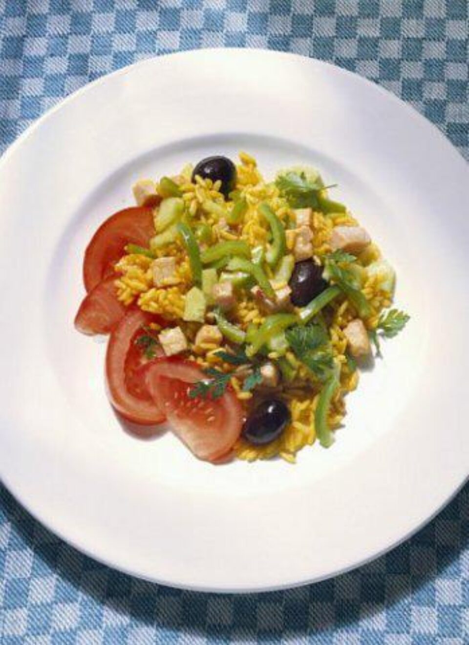 Orez cu crudități. Foto: FoodCollection