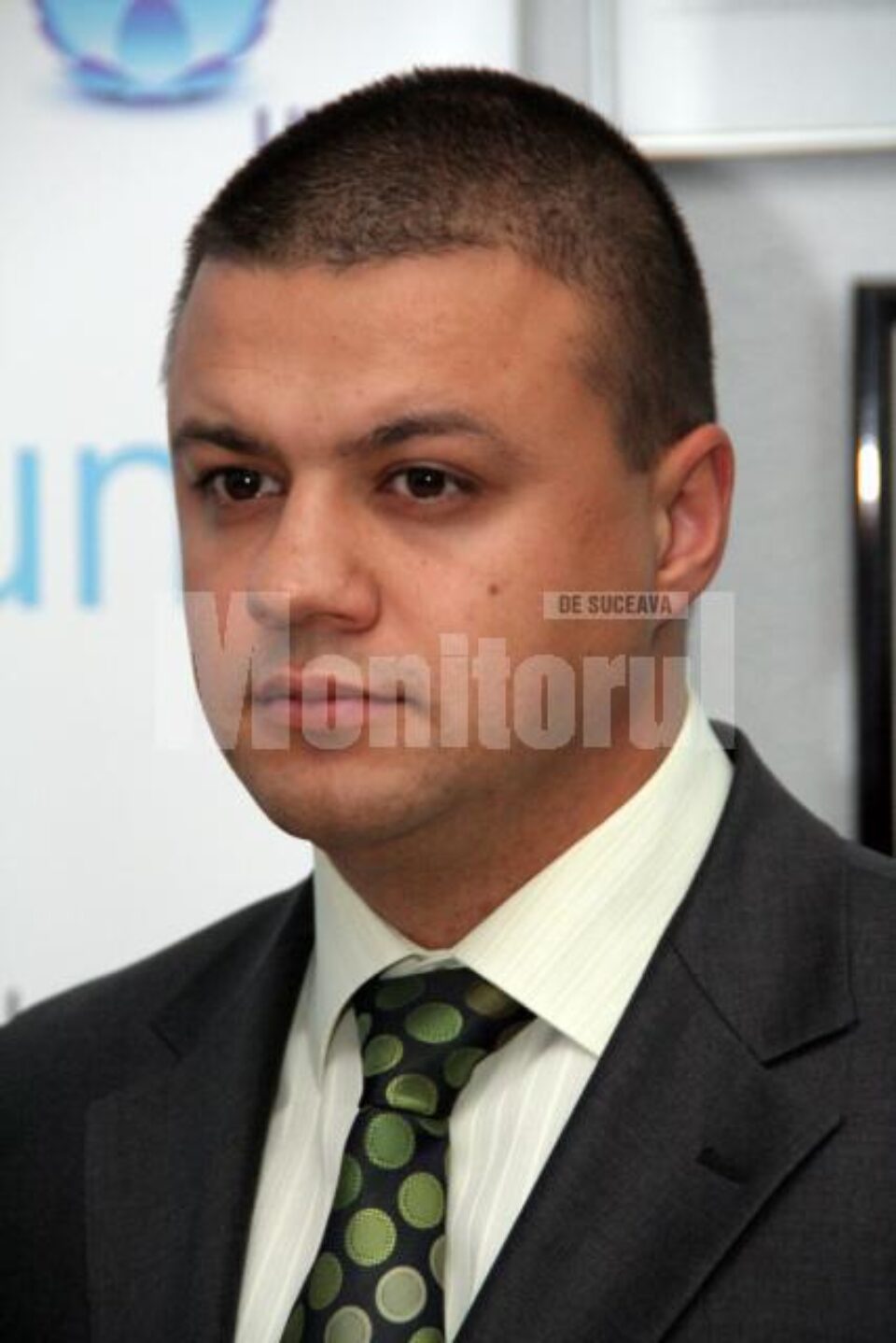 Ovidiu Doroftei afirmă că aceste case au fost construite din fondurile alocate de Guvernul României Ovidiu Doroftei afirmă că aceste case au fost construite din fondurile alocate de Guvernul României