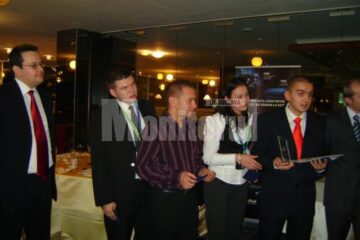 Echipa de studenți din cadrul Clubului Antreprenorial Studențesc (CASt) Suceava, locul al II-a la finala națională a „Global Management Challenge”