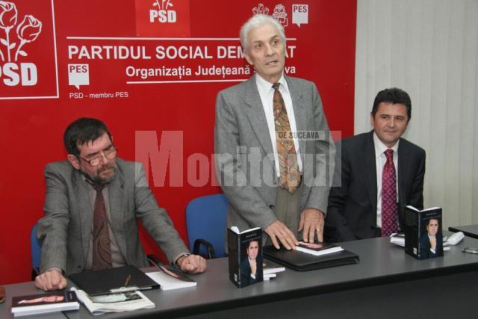 Lansare de carte: Deputatul Eugen Bejinariu a debutat ca scriitor