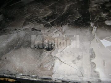 Flăcări la etajul IV: Bărbat rănit în urma unui incendiu care i-a distrus apartamentul