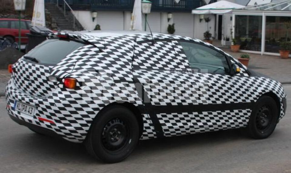 Opel Astra 2009 Foto-Spion