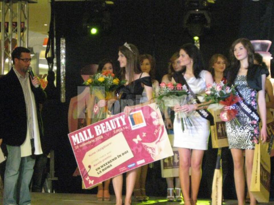 Câștigătoarele concursului de frumusețe Iulius Mall