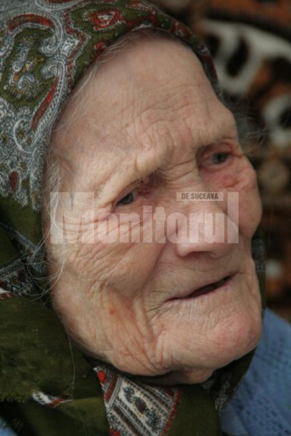 Ana Checheriță s-a născut pe 3 decembrie 1908, în satul Dragoșa