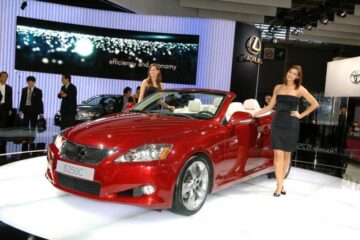 Toyota reduce producția de vehicule Lexus