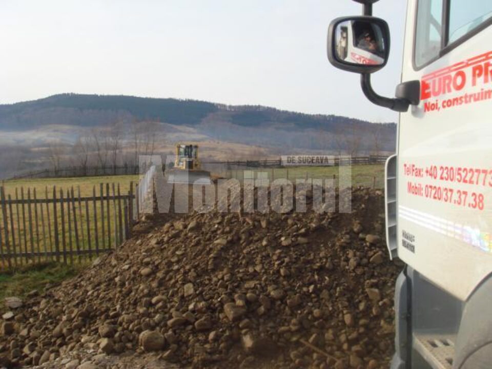 Buldozerul care a blocat drumul Buldozerul care a blocat drumul