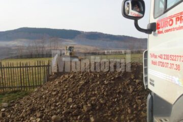 Buldozerul care a blocat drumul
