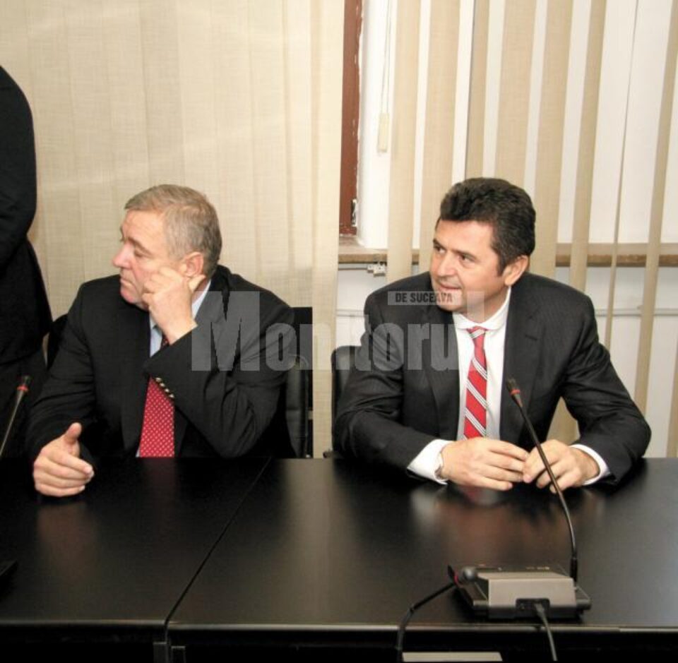 Împunsături: Palme în fața presei, între deputații PSD Stan și Bejinariu Împunsături: Palme în fața presei, între deputații PSD Stan și Bejinariu