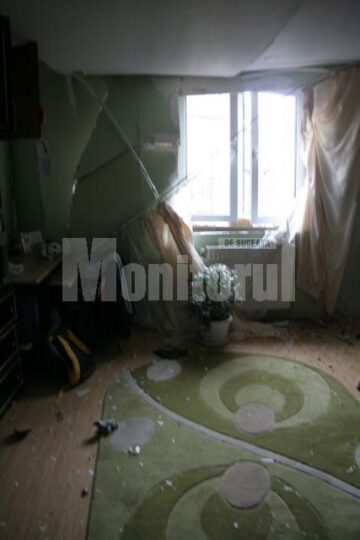 Accident: Răniți după o explozie în casă, din cauza acumulărilor de gaze