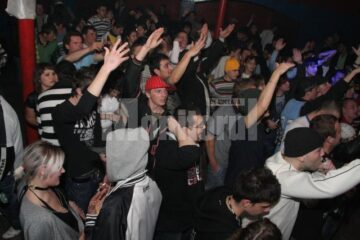 Regal hip-hop: Concert incendiar Paraziții, la Salcea