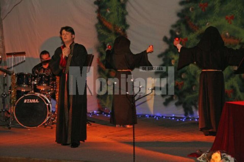 Fuego a reușit să introducă publicul în atmosfera caldă a unei seri de Crăciun