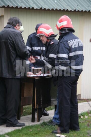 Accident: Răniți după o explozie în casă, din cauza acumulărilor de gaze