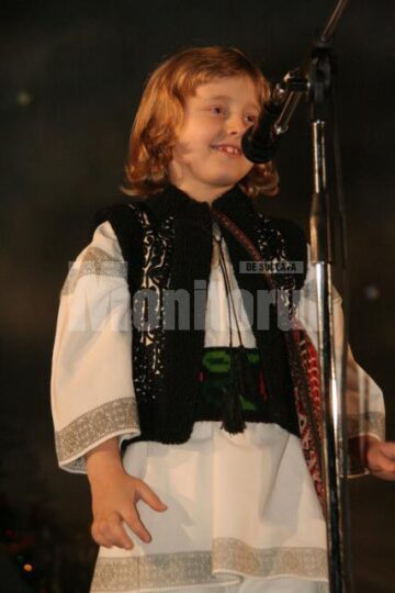 Spectacol: „Vis de iarnă” cu elevi de la Școala Generală Nr. 1 Suceava