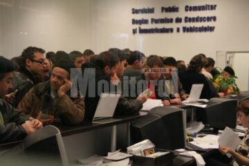 Taxa de poluare: Panică în rândul proprietarilor de mașini second neînmatriculate