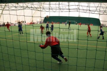 În balonul de la Universitate se vor disputa mai multe meciuri ale actualei ediții a Cupei Moș Crăciun