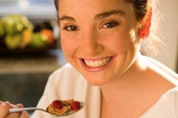 Un bol cu cereale, cea mai sănătoasă modalitate pentru a începe o nouă zi. Foto: CORBIS