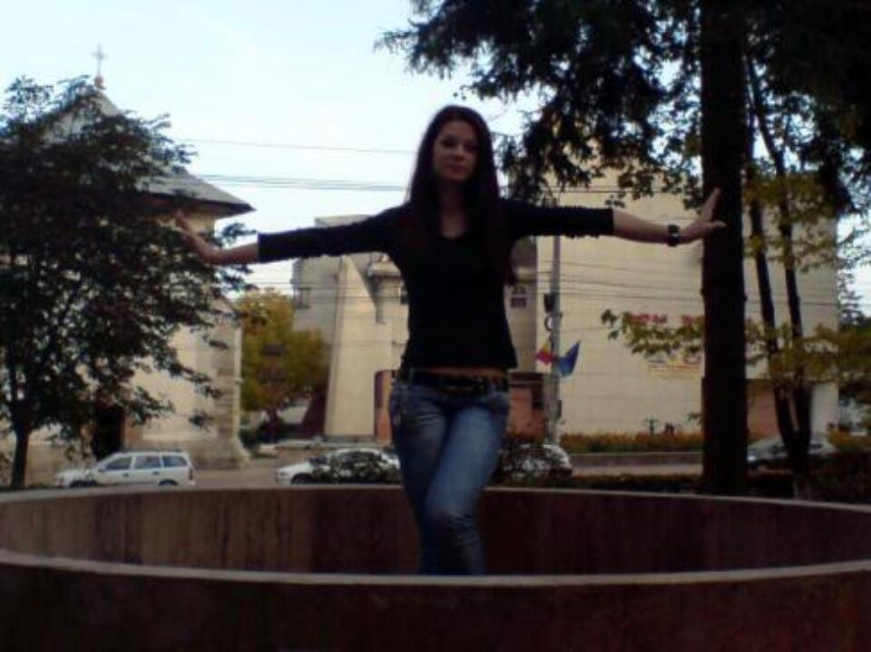 Conform psihologilor, sinuciderea Dianei Maloș poate fi pusă și pe seama vârstei sale critice