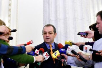 Președintele PDL, Emil Boc, a declarat, ieri, că viitorul Guvern va avea 18 ministere. Foto: MEDIAFAX