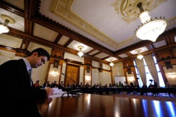 Theodor Paleologu, nominalizat pentru funcția de ministru al Culturii, Cultelor si Patrimoniului Național, este audiat de comisiile parlamentare de specialitate, la Palatul Parlamentului. RAZVAN CHIRITA / MEDIFAX