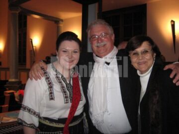 Valentina Tablan Popescu, Iulian Woodford, Teodora Halaucescu