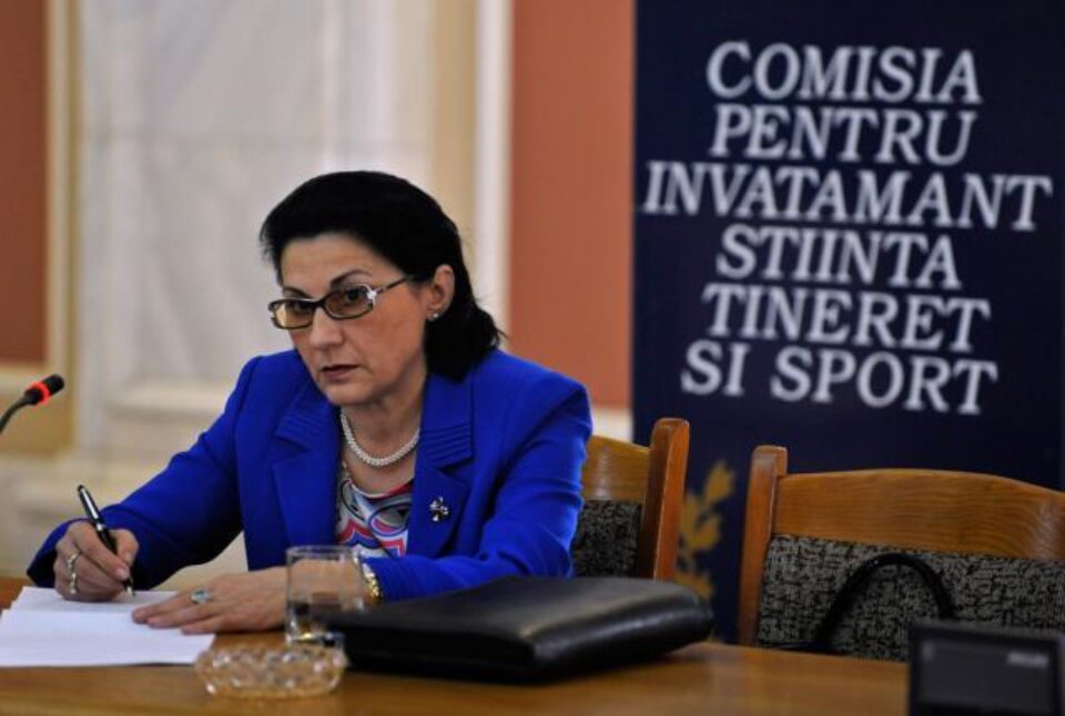 Ecaterina Andronescu: „Cred că pentru profesorii universitari este o creștere ușor exagerată”. Foto: MEDIAFAX