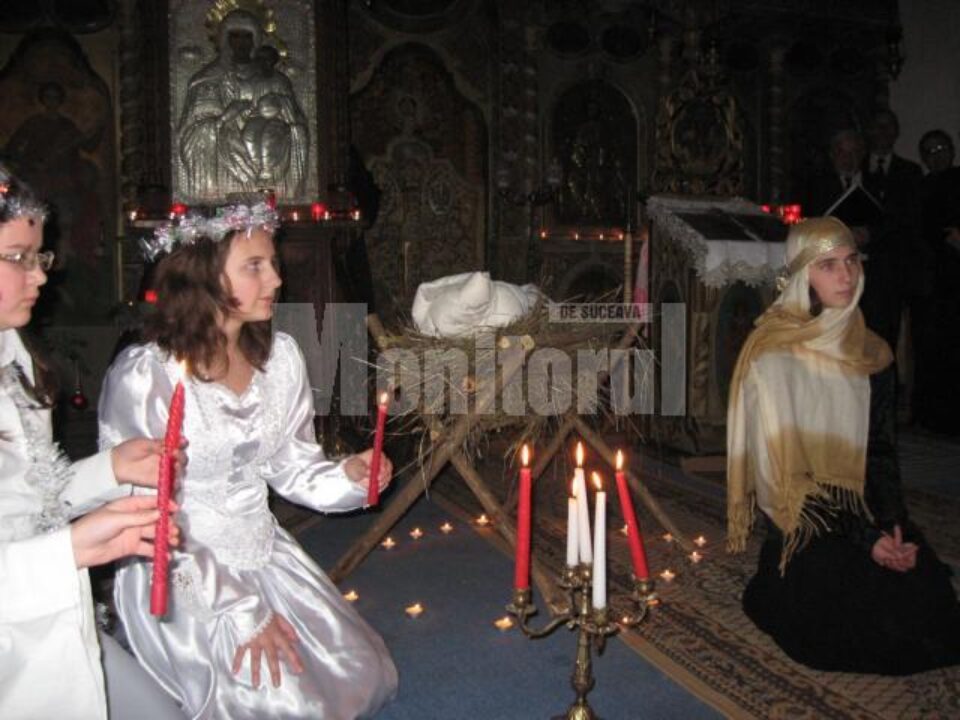 Colindele, ascultate mai ales în Ajunul Crăciunului