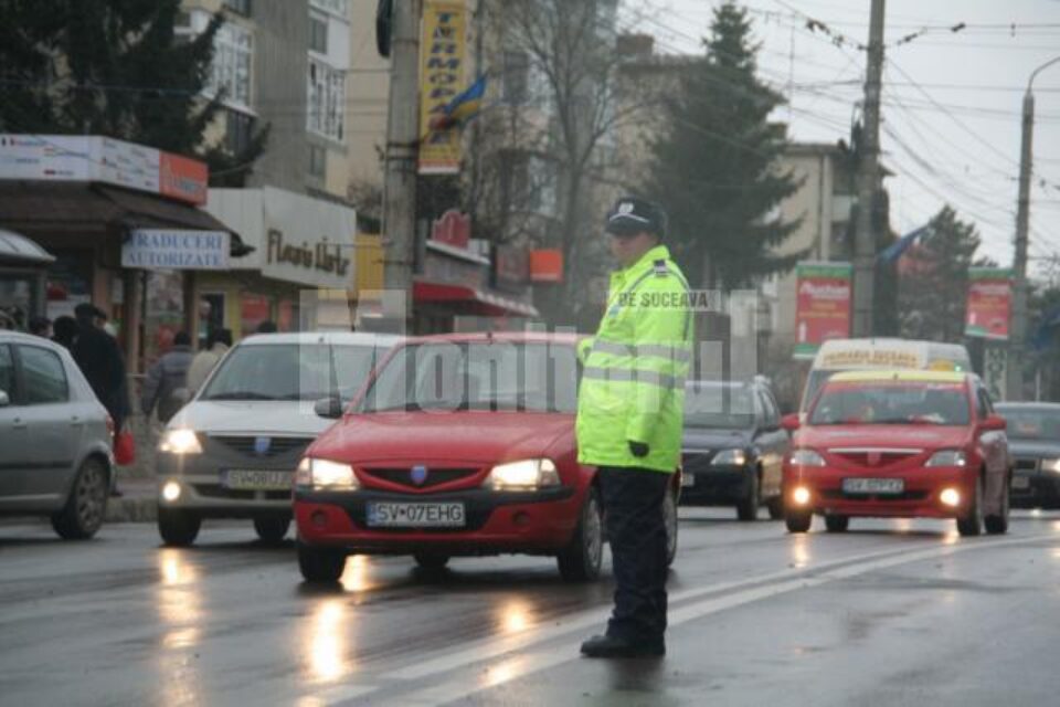 Parcarea de la Kaufland, plină de la primele ore ale dimineții