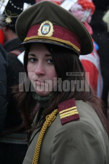 Datini și obiceiuri: Tradițiile din Bucovina au adunat mii de suceveni în centrul orașului