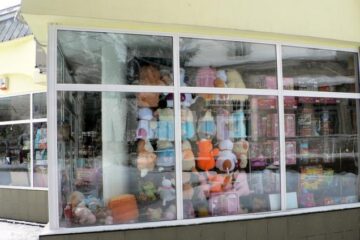 Fălticeni: Brazii și jucăriile au rămas din belșug și pentru Crăciunul pe Stil Vechi