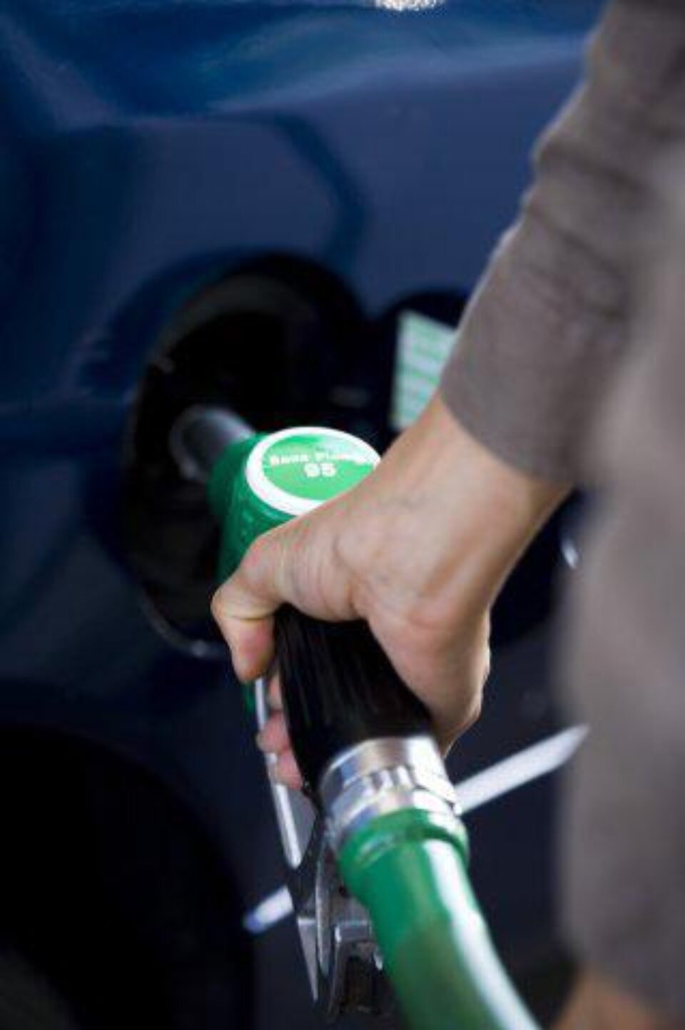 Motorina va continua să fie mai scumpă decât benzina și anul viitor. Foto: OREDIA Motorina va continua să fie mai scumpă decât benzina și anul viitor. Foto: OREDIA