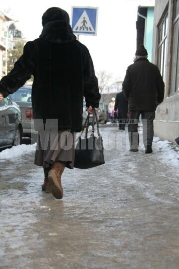 Statistici negre: Trotuarele din Suceava, locuri de rupt picioarele și mâinile