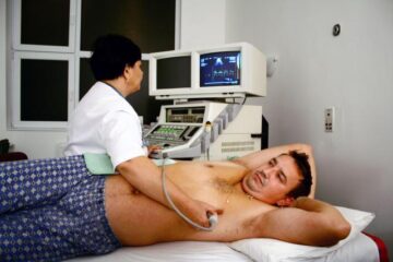 În 2008, sucevenii au fost mai interesați să vadă cum stau cu sănătatea. Foto: MEDIAFAX