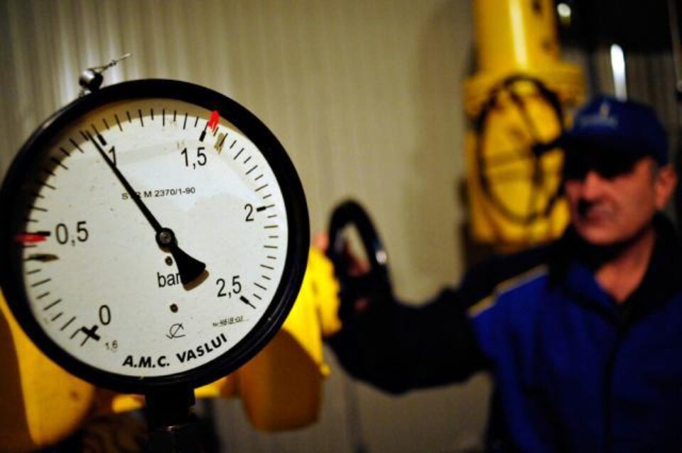 Starea de urgență dă posibilitatea negocierii directe pentru achiziția de combustibili pentru siguranța aprovizionării. Foto: MEDIAFAX