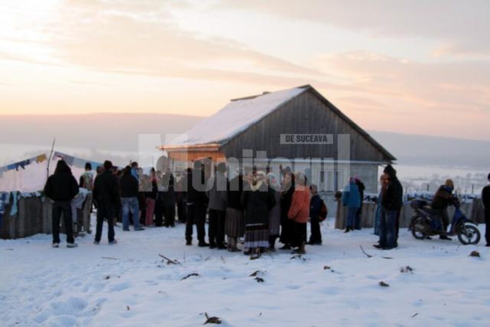 Casa în care cei doi micuți fuseseră lăsați nesupravegheați