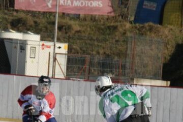 Patinoarul din Suceava va găzdui alte două jocuri ale echipei locale de hochei