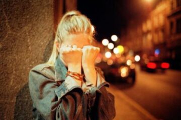 Judiciariștii humoreni continuă cercetările pentru a stabili cu exactitate ce este adevărat și ce nu din povestea spusă de tânără. Foto: ALAMY