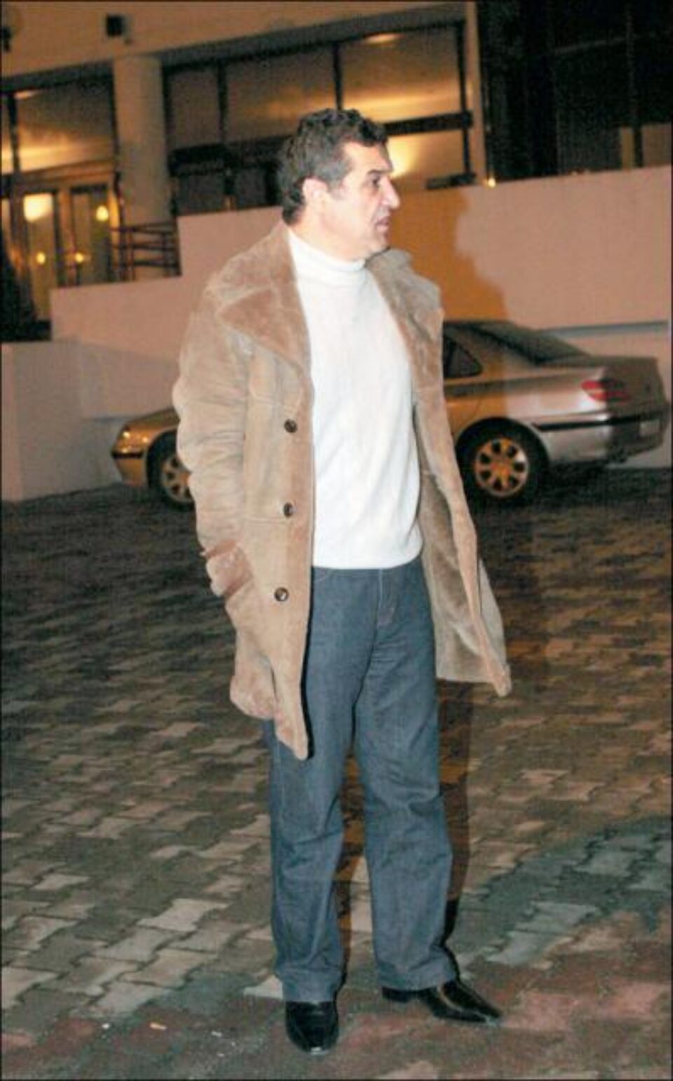 În cazul „valiza”, toate drumurile lui Gigi Becali duc la Cluj În cazul „valiza”, toate drumurile lui Gigi Becali duc la Cluj